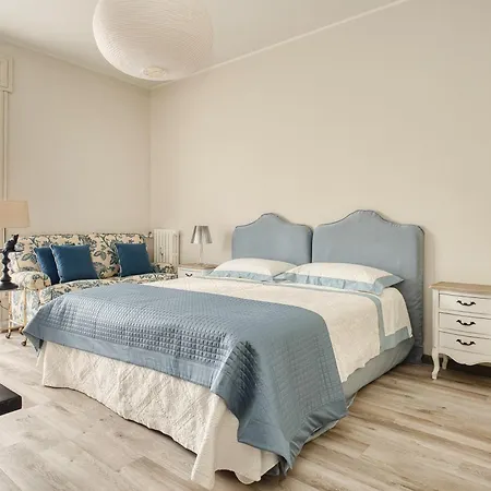 Elegant One-bedroom In Porta Romana Appartamento